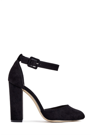 Azra Pump in Black - Get great deals at ShoeDazzle