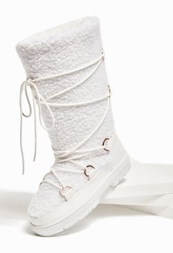 Shoedazzle hotsell fuzzy boots