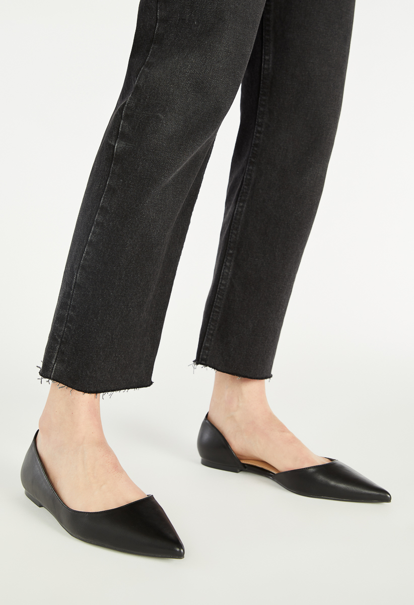 Amanda Pointed Toe Flat in Black - Get great deals at ShoeDazzle