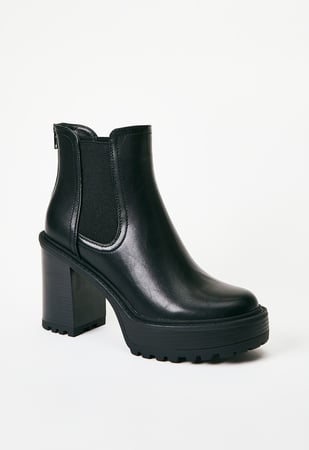 Kinley Chelsea Ankle Boot in Black - Get great deals at ShoeDazzle